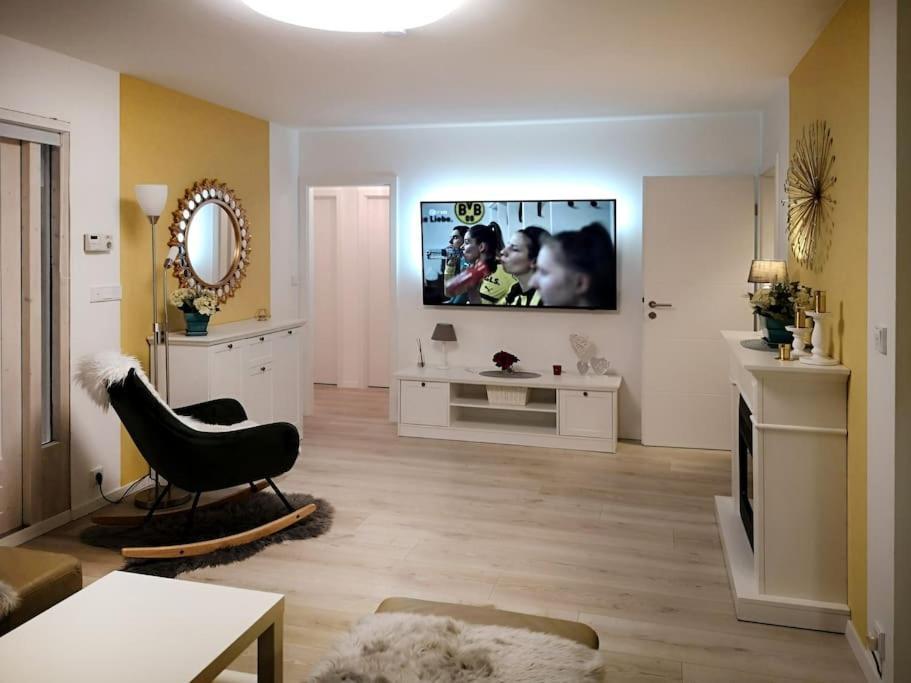 Haus Julia Direkt Am Hennesee Mitten Im Sauerland ميشيده المظهر الخارجي الصورة